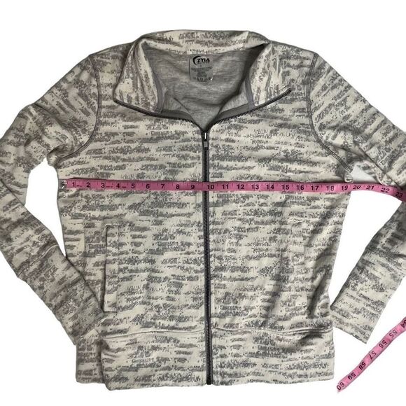 ZYIA Active Women's Cream and Gray Athletic Full Zip Sweater Size Small - Picture 7 of 8